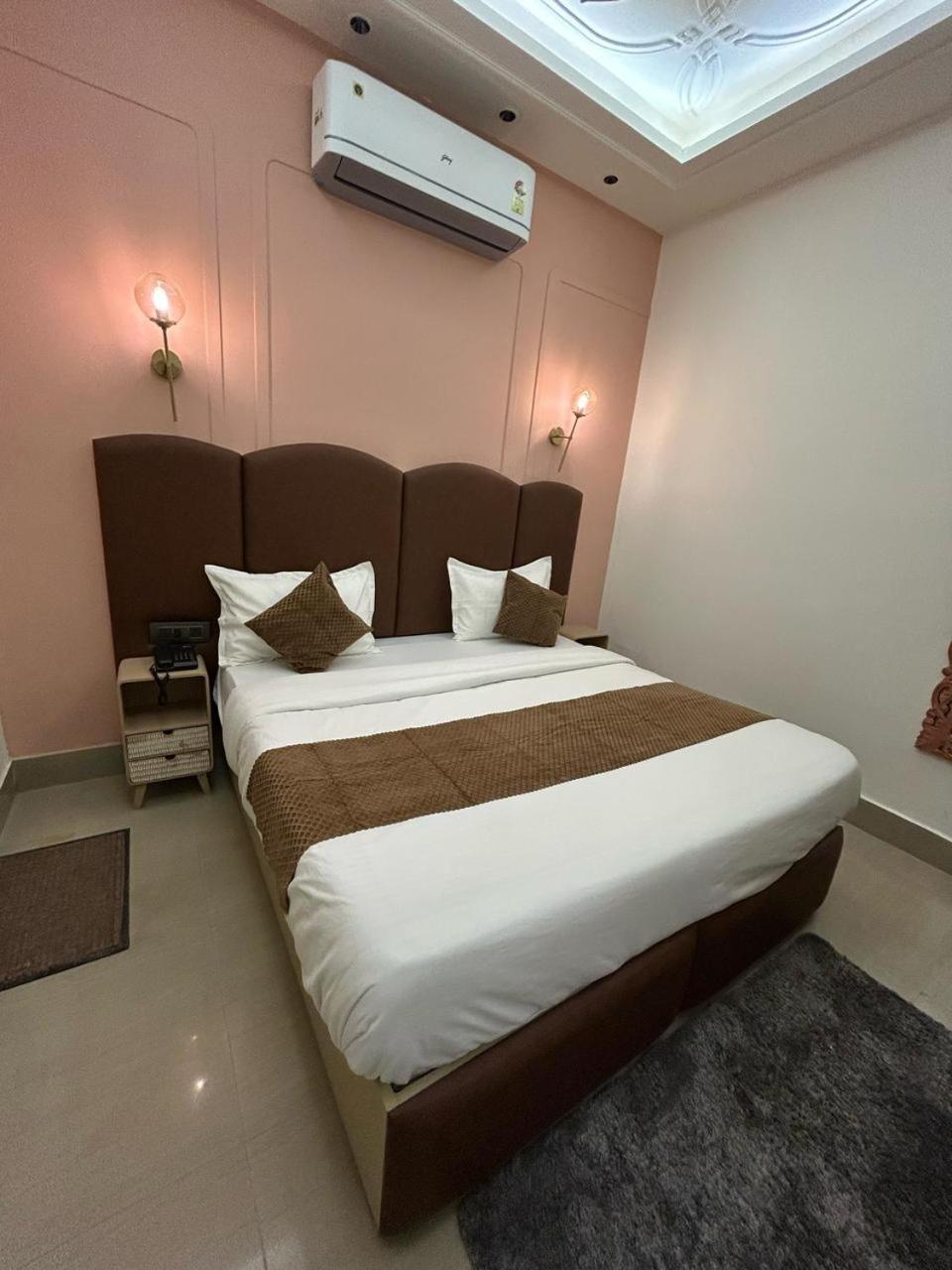 Divine Hotel Karnāl Εξωτερικό φωτογραφία