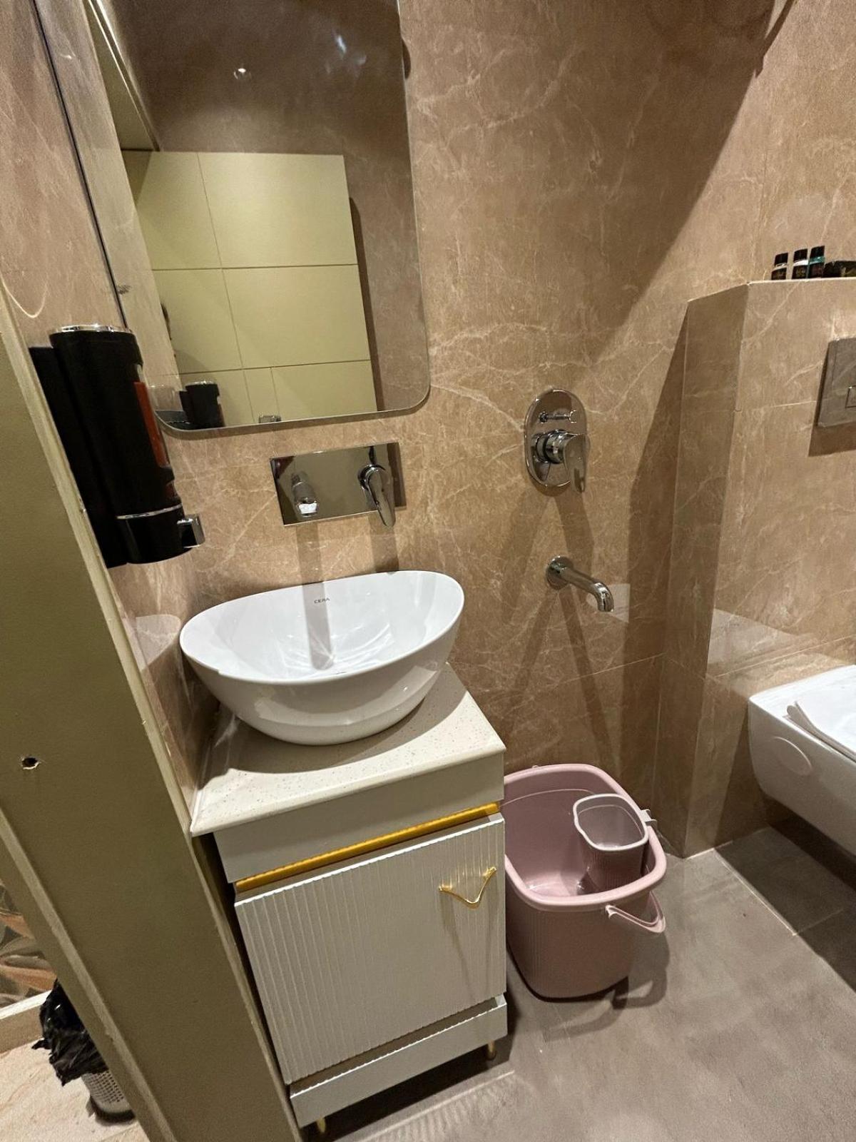 Divine Hotel Karnāl Εξωτερικό φωτογραφία