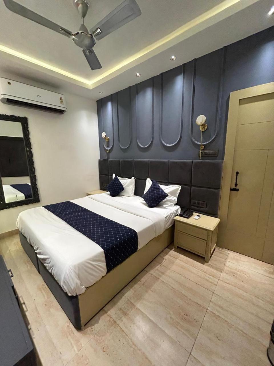Divine Hotel Karnāl Εξωτερικό φωτογραφία